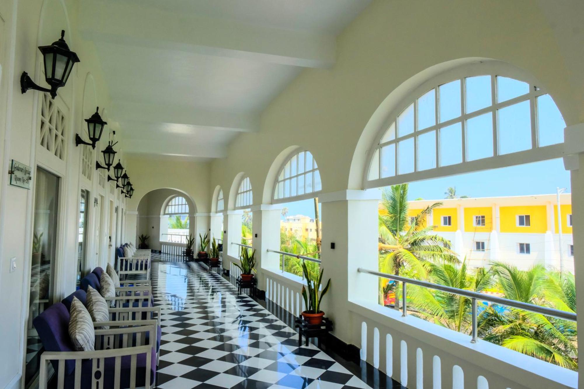 Chanakya Bnr Hotel Puri Eksteriør bilde